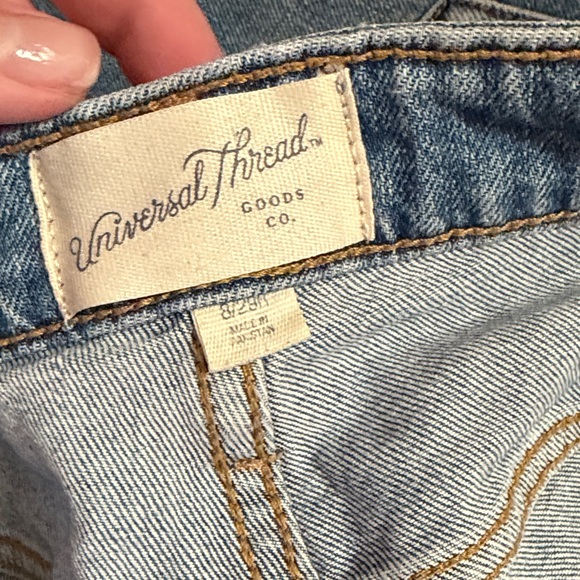 Universal Thread High Rise Blue Jeans - Picture 3 of 4